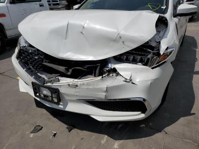 19UUB1F58JA007912 - 2018 ACURA TLX TECH WHITE photo 9