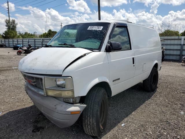 1GTDM19W0YB529967 - 2000 GMC SAFARI WHITE photo 2