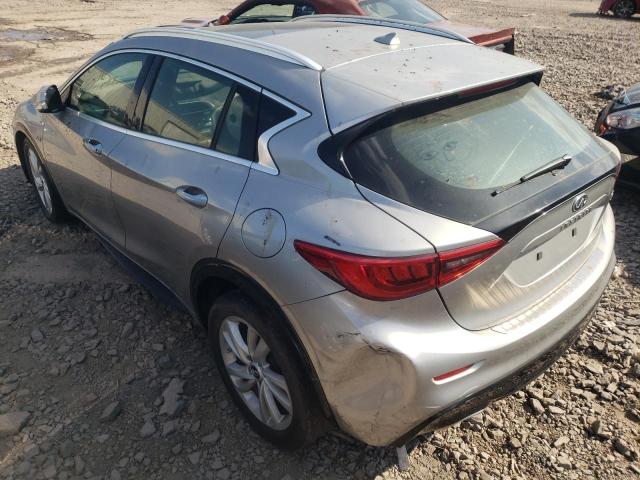 SJKCH5CPXHA021842 - 2017 INFINITI QX30 BASE SILVER photo 3