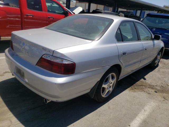 19UUA56792A043573 - 2002 ACURA 3.2TL SILVER photo 4