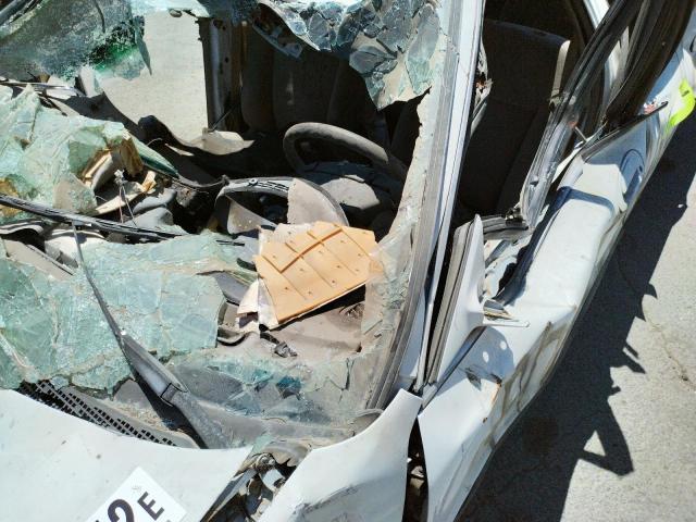 1HGCD5633VA221868 - 1997 HONDA ACCORD LX WHITE photo 10