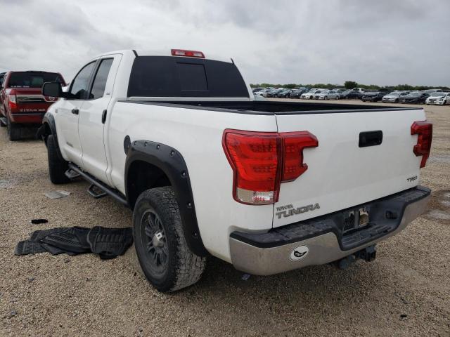 5TFRM5F11CX043380 - 2012 TOYOTA TUNDRA DOU WHITE photo 3