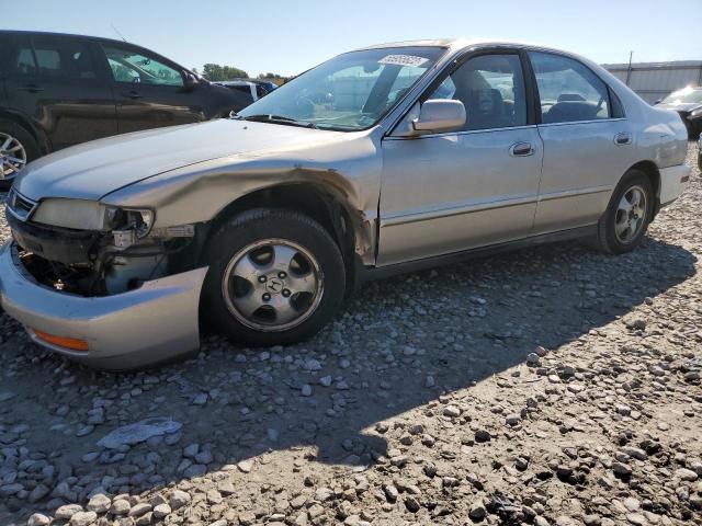 1HGCD5601VA109639 - 1997 HONDA ACCORD SE GOLD photo 2