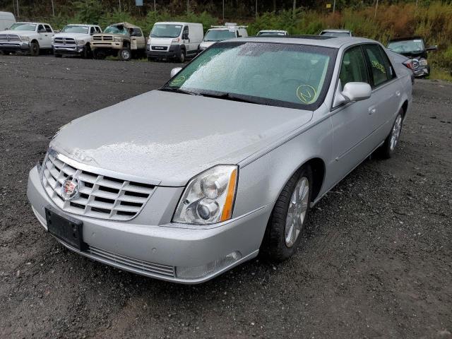 1G6KH5E67BU150262 - 2011 CADILLAC DTS PREMIU SILVER photo 2