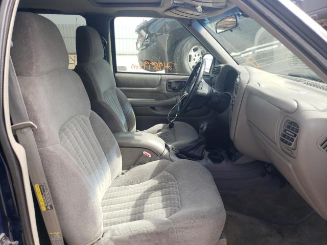 1GKDT13W42K183641 - 2002 GMC JIMMY BLUE photo 5