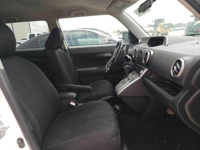 JTLKE50E681001389 - 2008 TOYOTA SCION TC Blanc photo 5