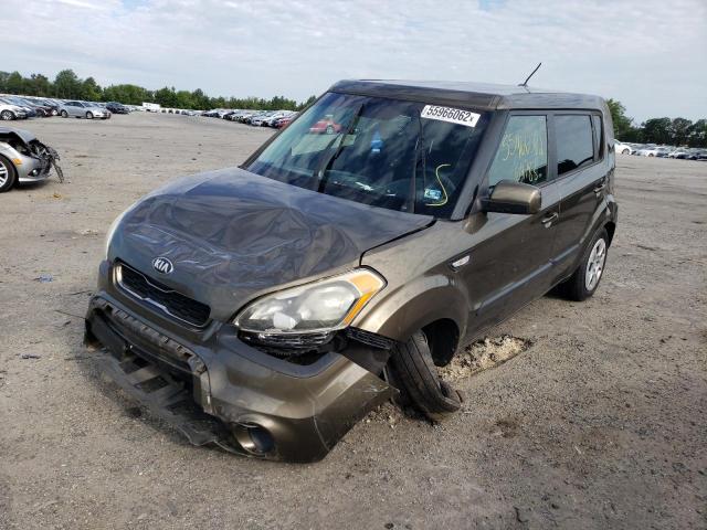 KNDJT2A52D7512454 - 2013 KIA SOUL  photo 2