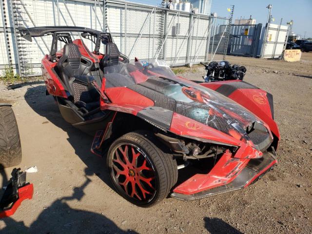 57XAAPFA9G5111869 - 2016 POLARIS SLINGSHOT RED photo 1