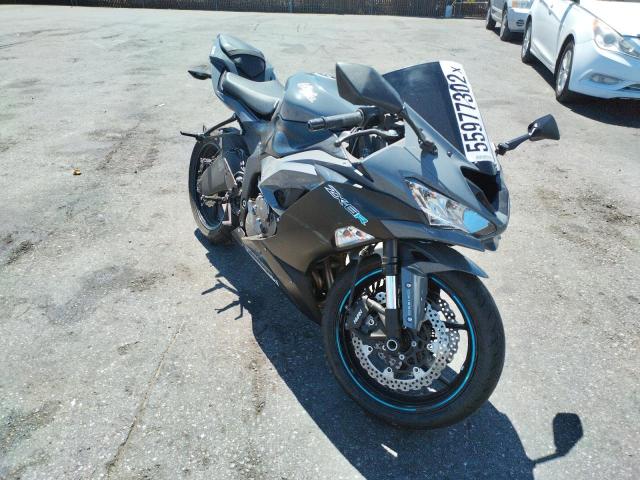 JKBZXJG10KA003099 - 2019 KAWASAKI ZX636 K GRAY photo 1