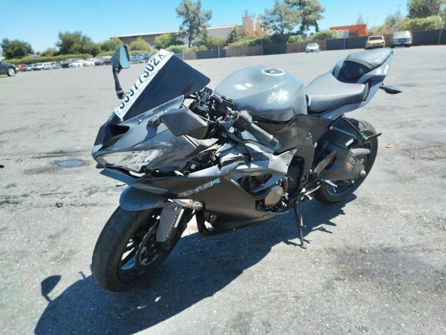 JKBZXJG10KA003099 - 2019 KAWASAKI ZX636 K GRAY photo 2