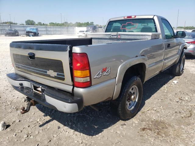 1GCGK24U0XE256105 - 1999 CHEVROLET SILVERADO2 GRAY photo 4