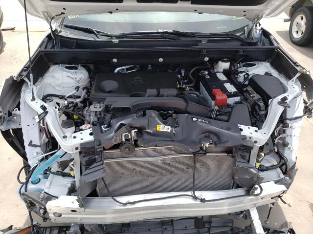 2T3C1RFV7NW185829 - 2022 TOYOTA RAV4 XLE P WHITE photo 7