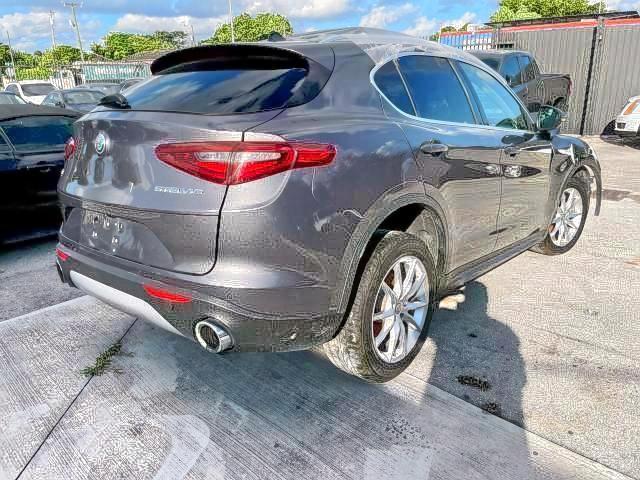 ZASFAKBN0J7B71360 - 2018 ALFA ROMEO STELVIO TI CHARCOAL photo 4