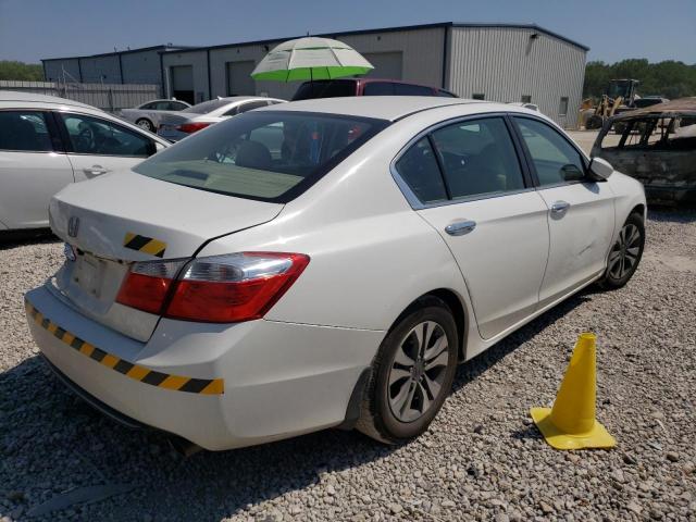 1HGCR2F38DA105189 - 2013 HONDA ACCORD LX WHITE photo 4