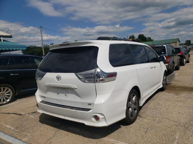 5TDXZ3DC3HS822097 - 2017 TOYOTA SIENNA SE WHITE photo 4