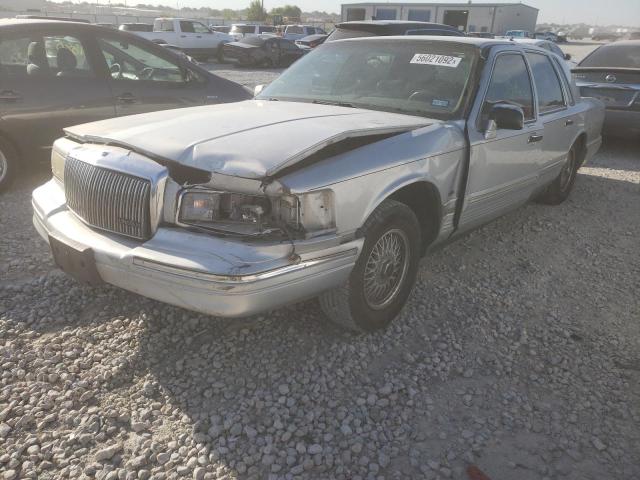 1LNLM82W5TY662000 - 1993 LINCOLN TOWN CAR S SILVER photo 2