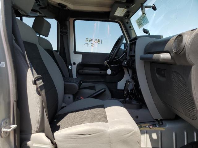 1J4BA3H17AL161427 - 2010 JEEP WRANGLER U ვერცხლისფერი ფოტო 5