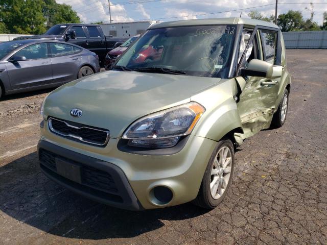 KNDJT2A5XD7635936 - 2013 KIA SOUL GREEN photo 2