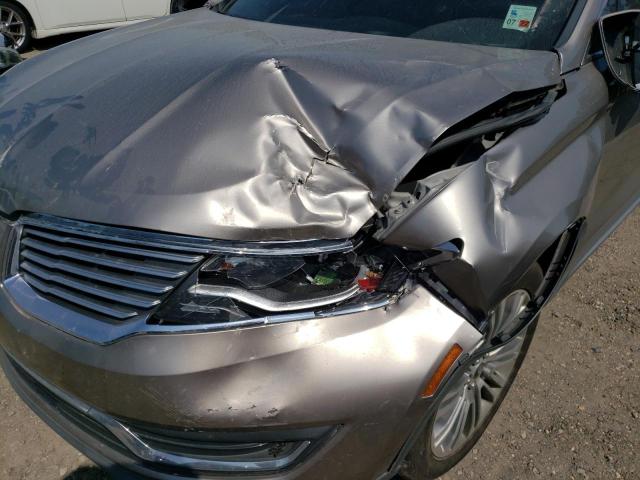 2LMPJ8LR7JBL14121 - 2018 LINCOLN MKX RESERV TAN photo 9