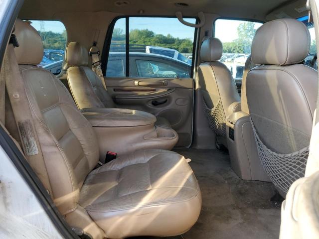 5LMPU28L0WLJ54141 - 1998 LINCOLN NAVIGATOR 白色 照片 6
