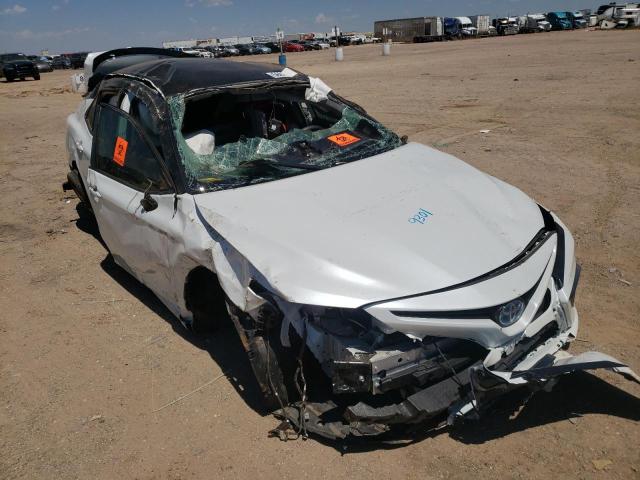 4T1K31AK7NU039301 - 2022 TOYOTA CAMRY XSE WHITE photo 1