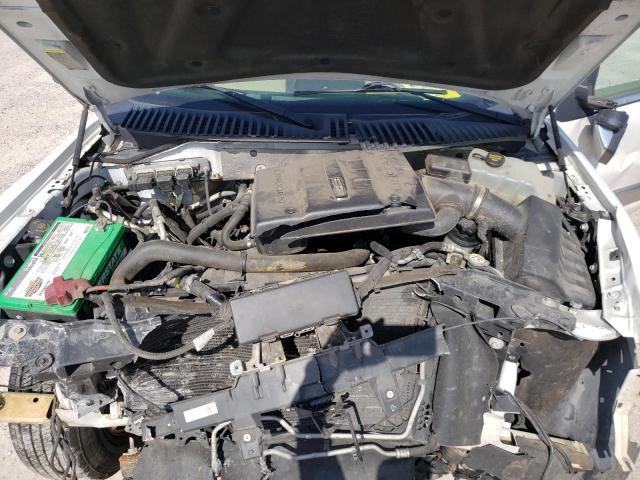 5LMFU27579EJ01671 - 2009 LINCOLN NAVIGATOR 白色 照片 7