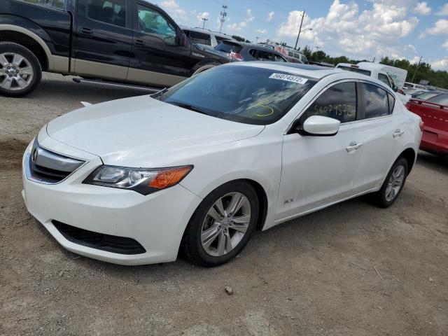 19VDE1F36DE018311 - 2013 ACURA ILX WHITE photo 2