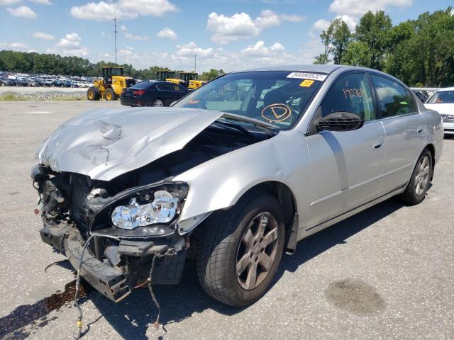 1N4AL11D03C203689 - 2003 NISSAN ALTIMA BAS SILVER photo 2