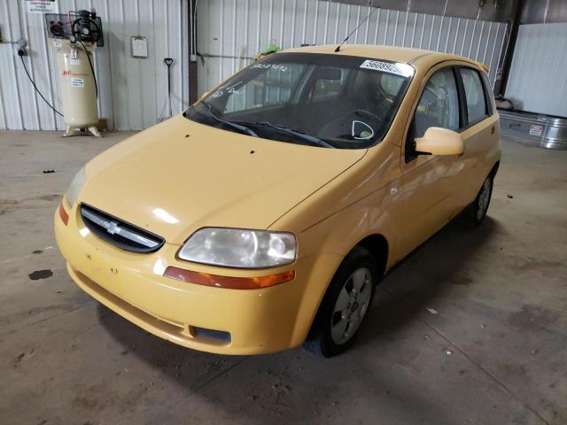 KL1TD66666B548850 - 2006 CHEVROLET AVEO BASE YELLOW photo 2