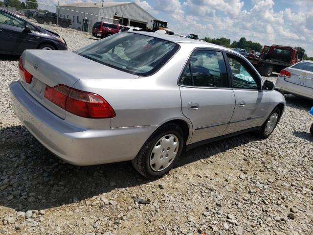 1HGCG5640XA163642 - 1999 HONDA ACCORD LX  photo 4