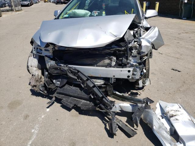 1G1ZC5E12BF237319 - 2011 CHEVROLET MALIBU 1LT Күміс фото 9