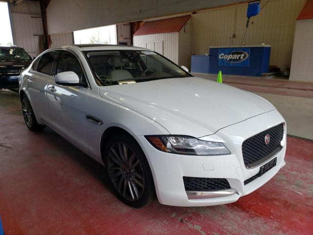 SAJBK4EV2JCY57064 - 2018 JAGUAR XF PRESTIG WHITE photo 1