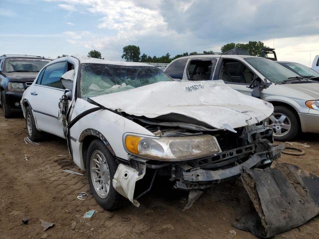 1LNFM82W5WY637583 - 1998 LINCOLN TOWN CAR S WHITE photo 1