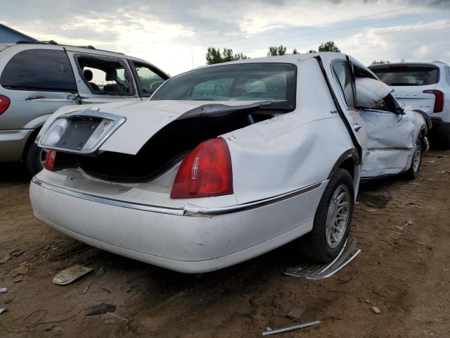 1LNFM82W5WY637583 - 1998 LINCOLN TOWN CAR S WHITE photo 4