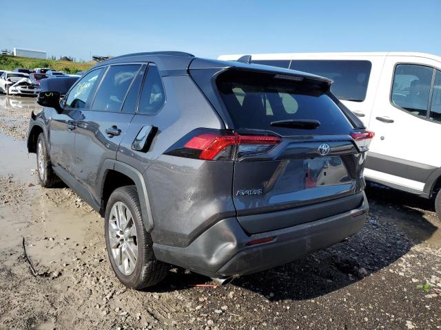 2T3C1RFV8MW146083 - 2021 TOYOTA RAV4 XLE P GRAY photo 3