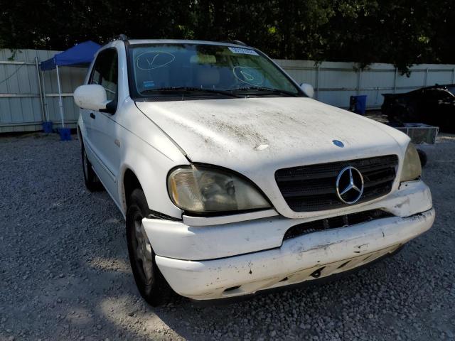 4JGAB54E11A263106 - 2001 MERCEDES-BENZ ML 320 WHITE photo 1