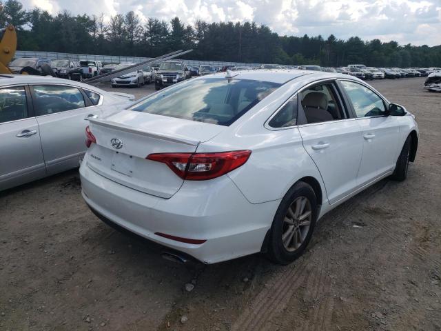 5NPE24AF2HH471687 - 2017 HYUNDAI SONATA SE WHITE photo 4