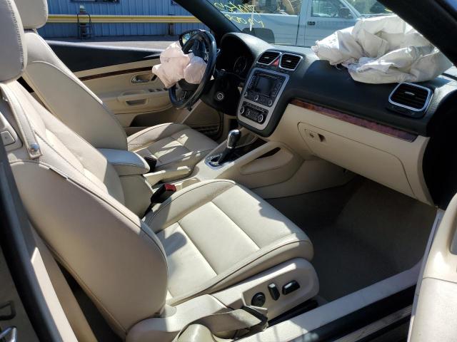 WVWFW7AH8CV002835 - 2012 VOLKSWAGEN EOS LUX Коричневий фото 5