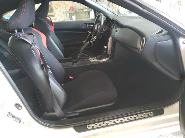 JF1ZNAA11F8708991 - 2015 TOYOTA SCION FR-S  photo 5