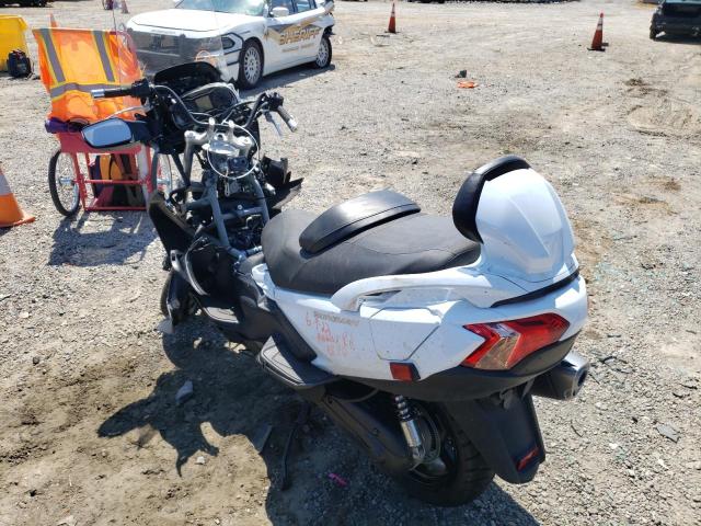 JS1CP51B8D2100759 - 2013 SUZUKI AN650 A WHITE photo 3