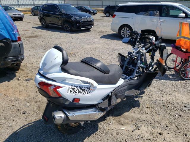 JS1CP51B8D2100759 - 2013 SUZUKI AN650 A WHITE photo 4