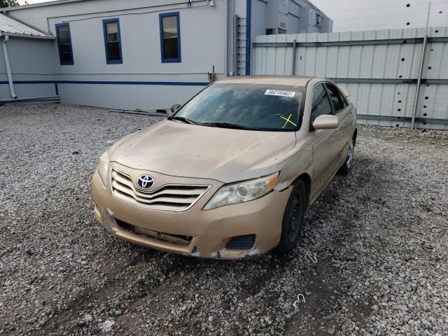 4T1BF3EKXBU648343 - 2011 TOYOTA CAMRY BASE GOLD photo 2