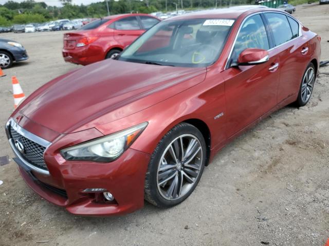 JN1AV7AR6EM701852 - 2014 INFINITI Q50 HYBRID RED photo 2