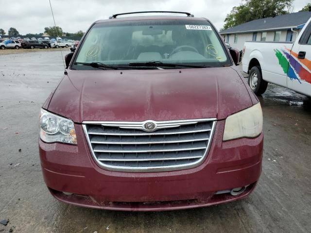 2A8HR54P78R672872 - 2008 CHRYSLER TOWN & COU BURGUNDY photo 9