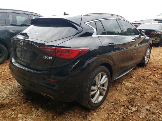 SJKCH5CP6HA016895 - 2017 INFINITI QX30 BASE BLACK photo 4