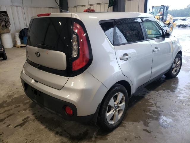 KNDJN2A29K7692402 - 2019 KIA SOUL SILVER photo 4