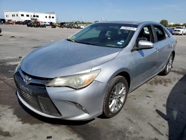 4T1BF1FK1HU740789 - 2017 TOYOTA CAMRY LE SILVER photo 2