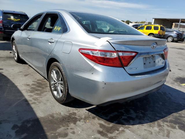 4T1BF1FK1HU740789 - 2017 TOYOTA CAMRY LE SILVER photo 3