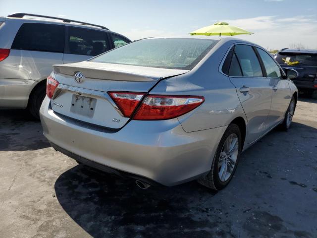 4T1BF1FK1HU740789 - 2017 TOYOTA CAMRY LE SILVER photo 4