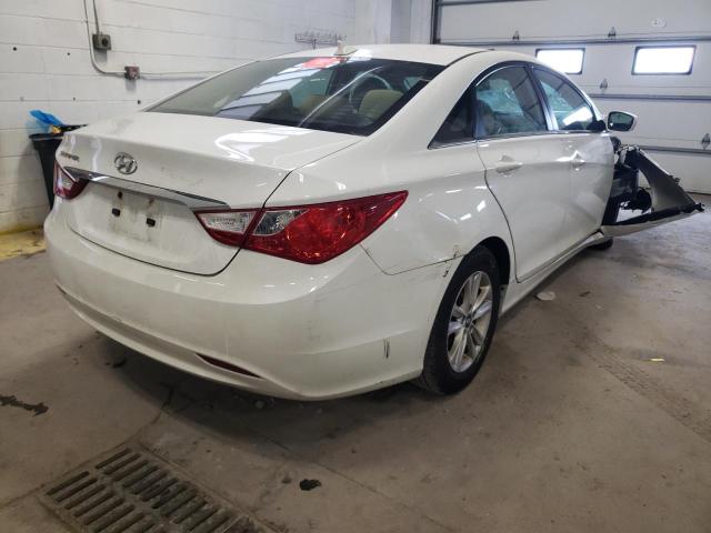 5NPEB4AC4DH769030 - 2013 HYUNDAI SONATA GLS WHITE photo 4